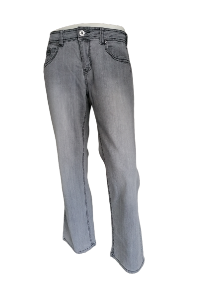 ZOI Denim-Jeans. Grau gefärbt. Strecken. Größe B34 - L30