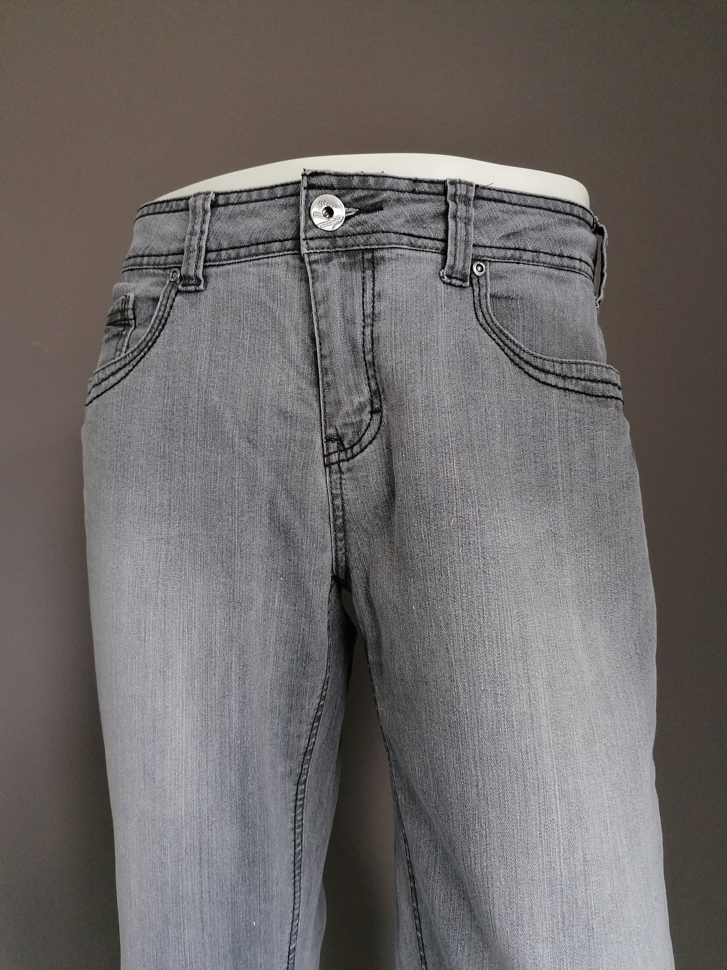 Zoi Denim Jeans. Color gris. Estirar. Tamaño W34 - L30