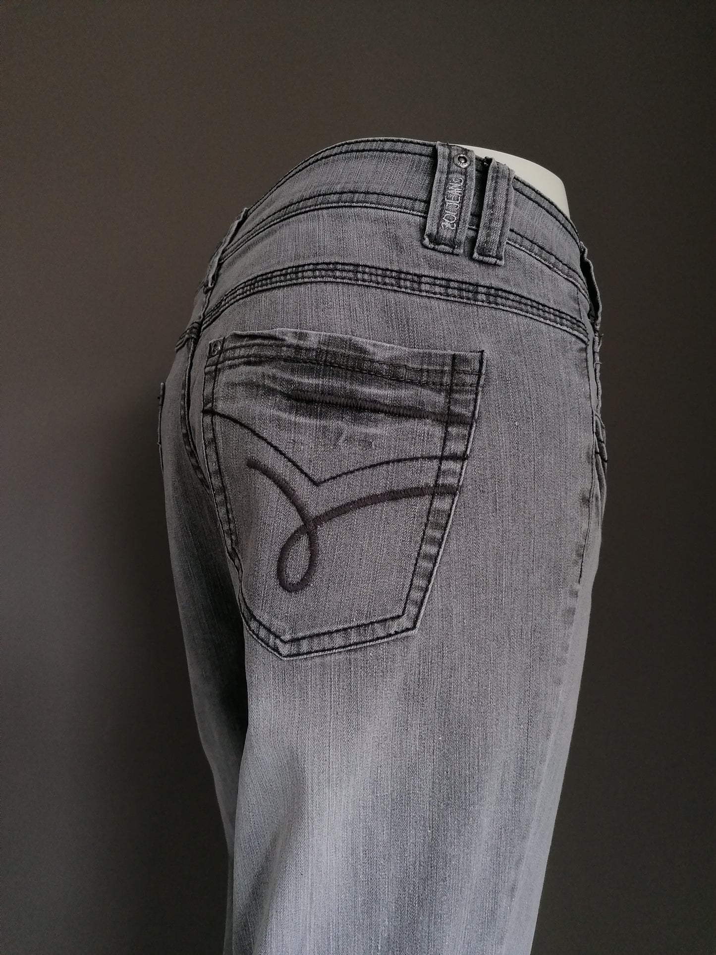 ZOI Denim jeans. Grijs gekleurd. Stretch. Maat W34 - L30