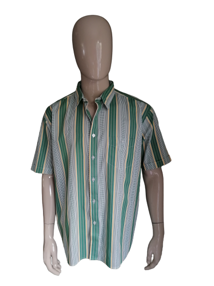 Vintage Nino Visconti Shirt Kurzarm. Grünes Graugelb. Größe xxl / 2xl. 65% Polyester & 35% Baumwolle