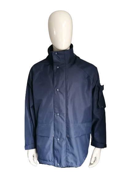 Chaqueta de verano de largo medio Fesca. Color azul oscuro. TallaXL