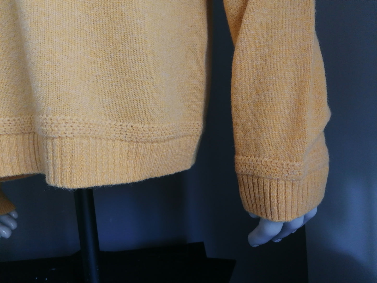 Suéter de lana GANT. Color amarillo. Tamaño 58 / XL / XXL. ¡¡NUEVO!!
