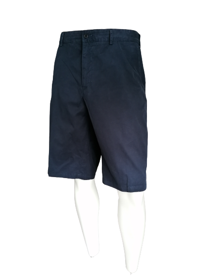 Pantalones cortos de Paul & Tiburón. Color azul oscuro. Tamaño 56