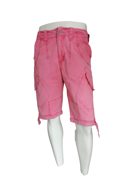 Garcia korte broek met zakken. Roze gekleurd. Maat M.