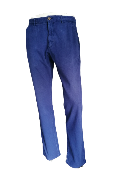 Massimo Dutti Hose. Blau gefärbt. Größe 48. Lässige Passform.