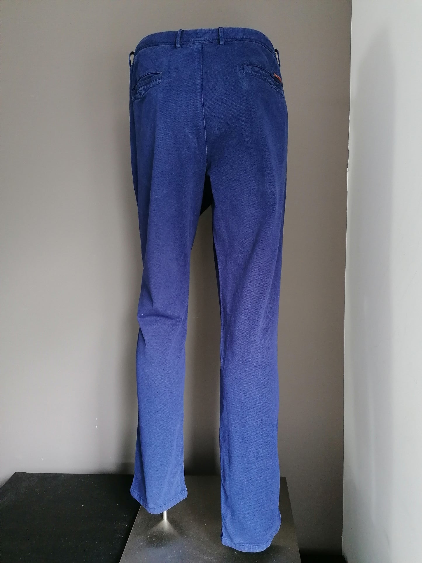 Pantalones Massimo Dutti. Blaur coloreado. Tamaño 48. FIT casual.