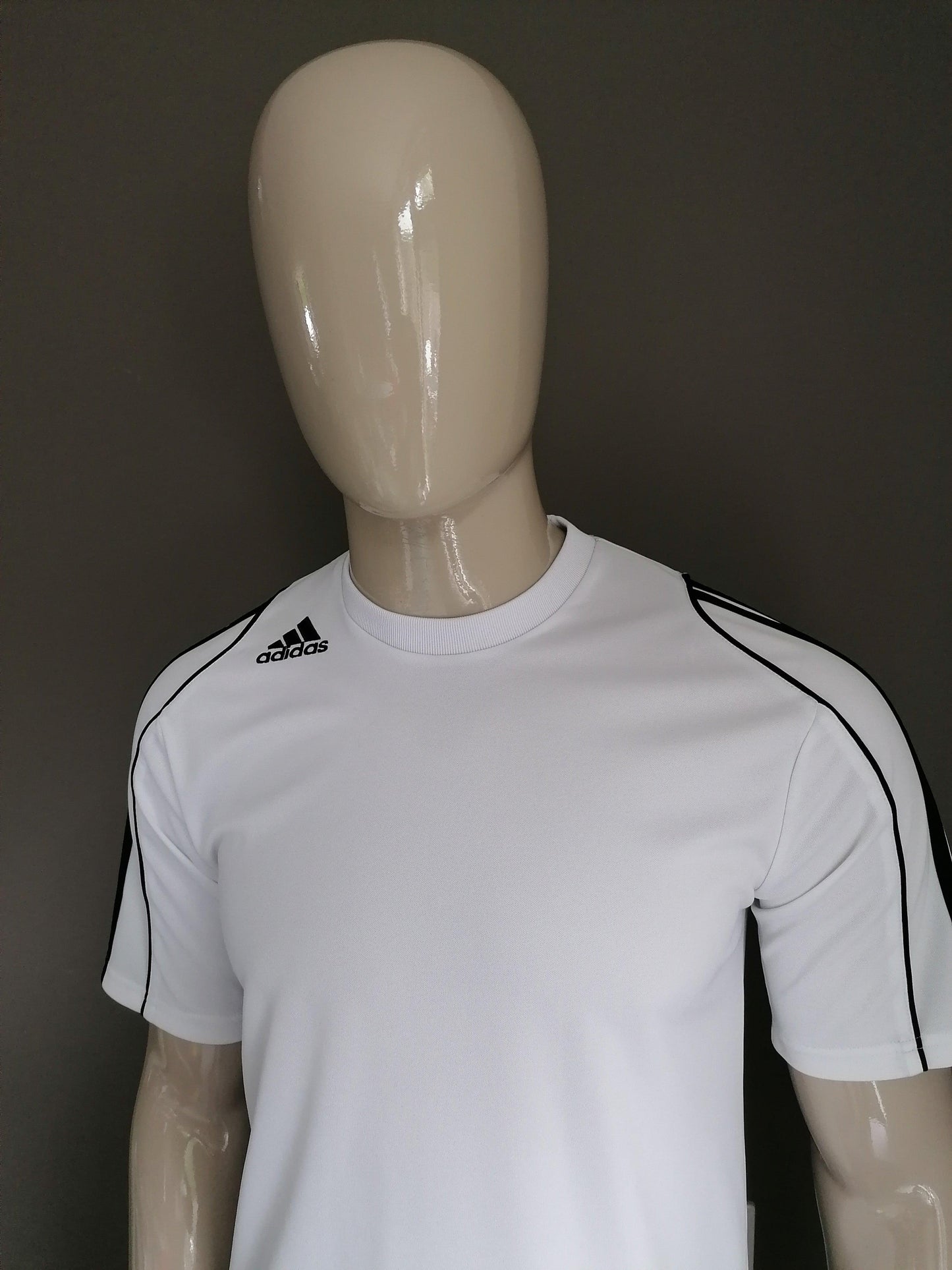 Adidas sport shirt. Zwart Wit gekleurd. Maat S - EcoGents