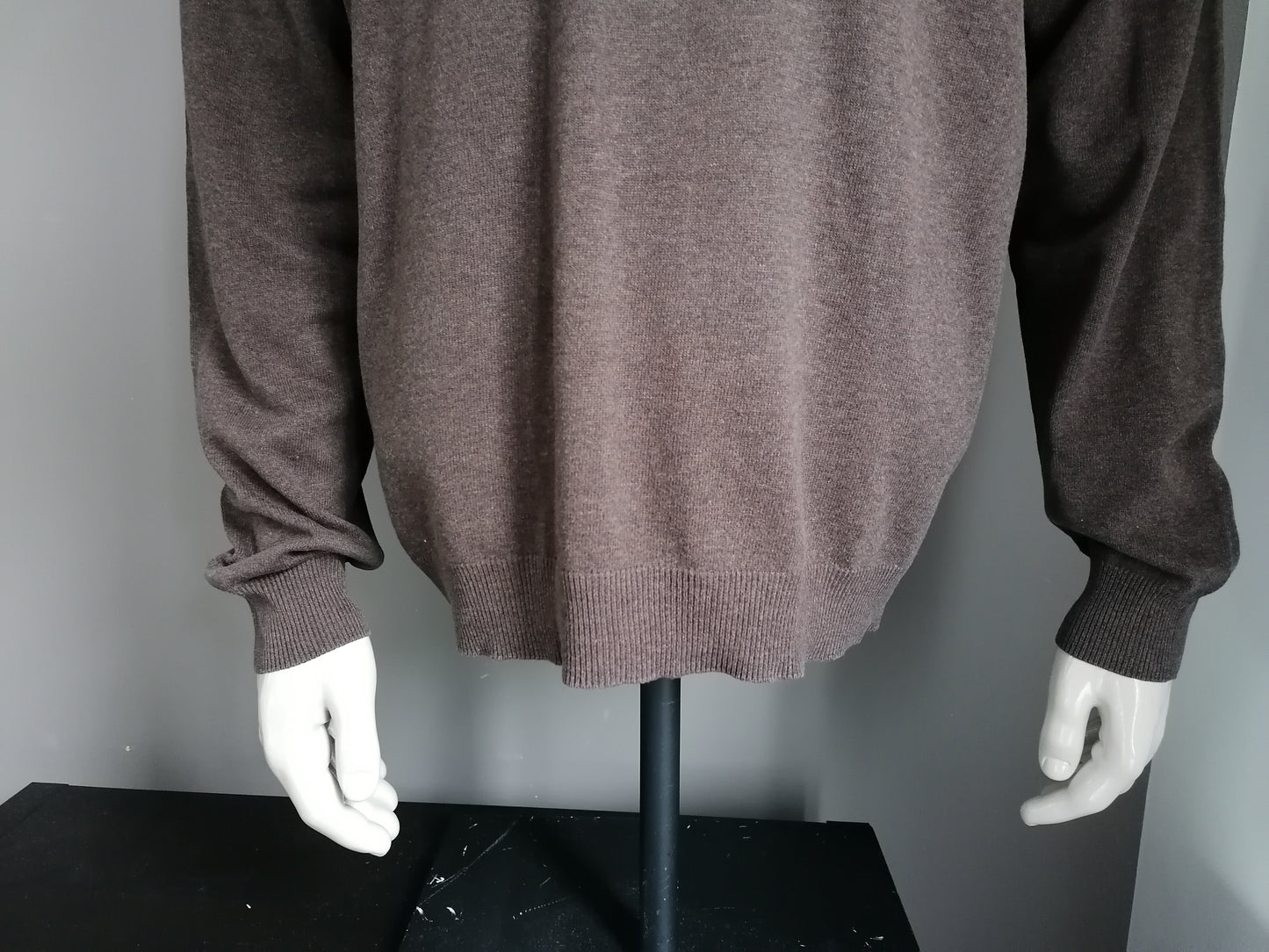 Suéter de algodón del sistema al aire libre. Color marrón. Tamaño XXL / 2XL