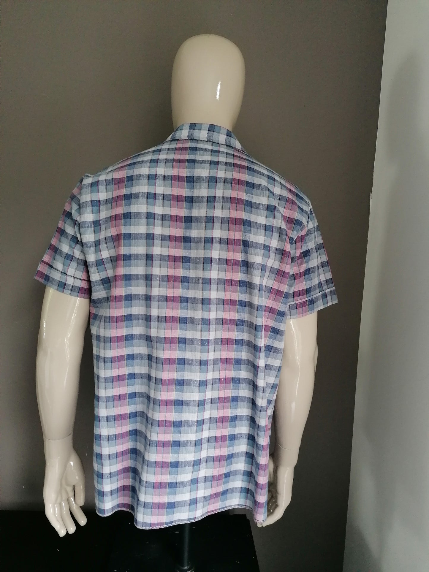 Vintage overhemd korte mouw. Blauw Roze geblokt. Maat XL. Katoen / Viscose.