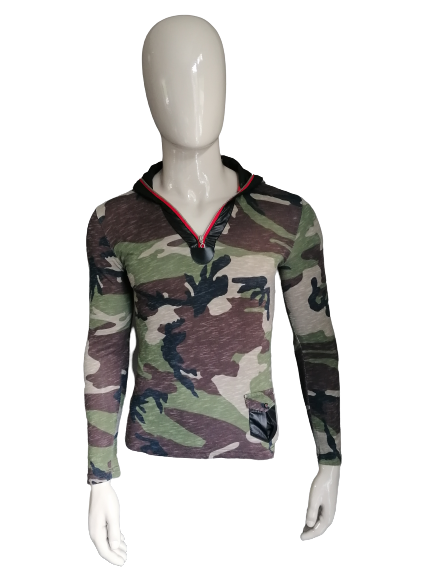 Eksi Bir Longsleeve with hood. Camouflage print. Size M / S