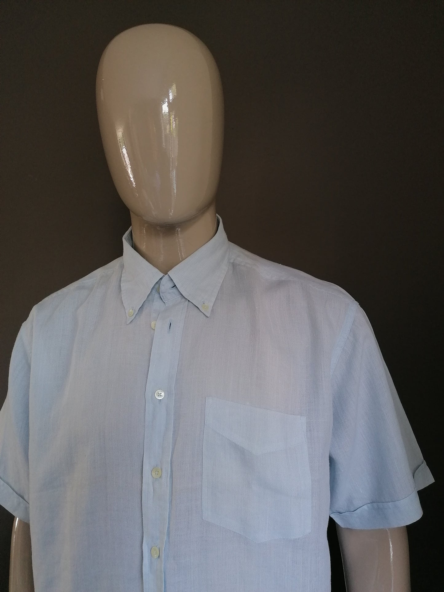 Camisa de manga corta de lino MC Allen. Azul claro. Tamaño XL / XXL