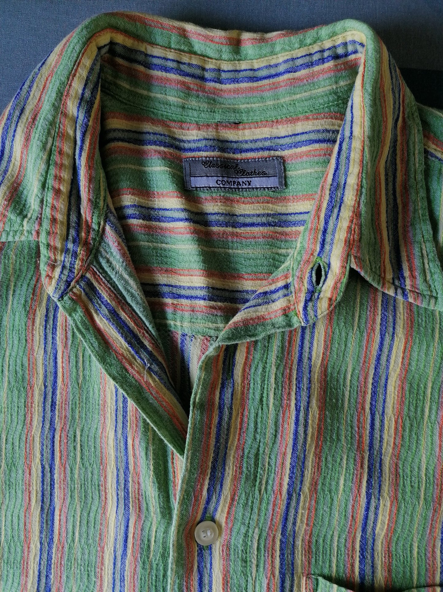 Chemise à manches courtes de Vintage 90. Orange verte. Taille XL