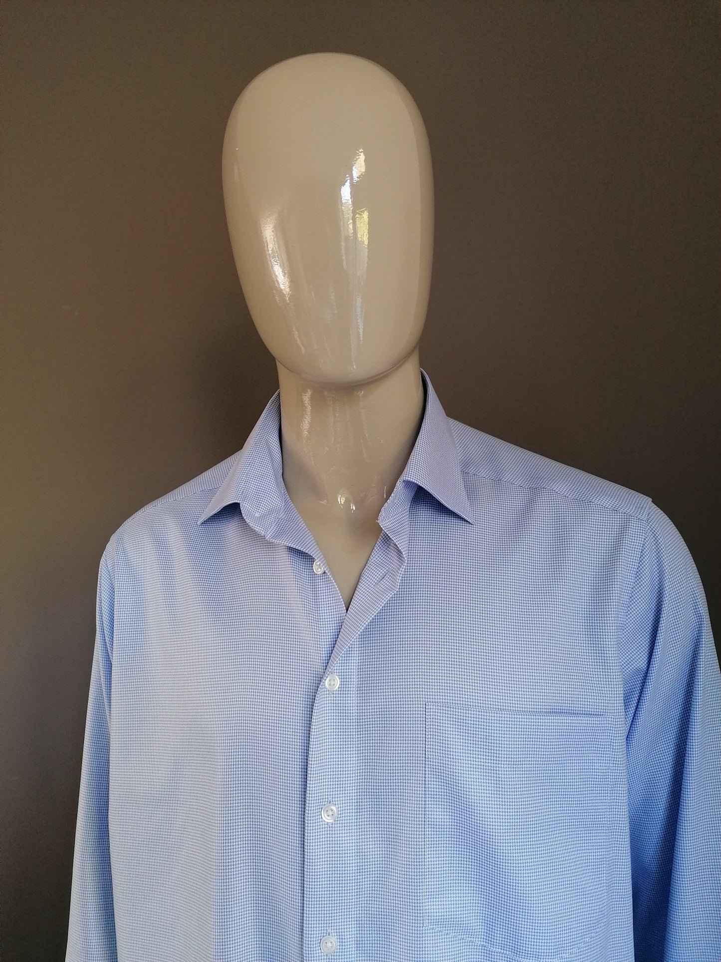 Camisa de clase real. Motivo blanco azul. Tamaño XXL / 2XL