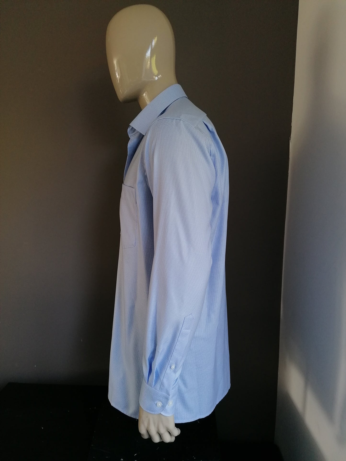 Camisa de clase real. Motivo blanco azul. Tamaño XXL / 2XL