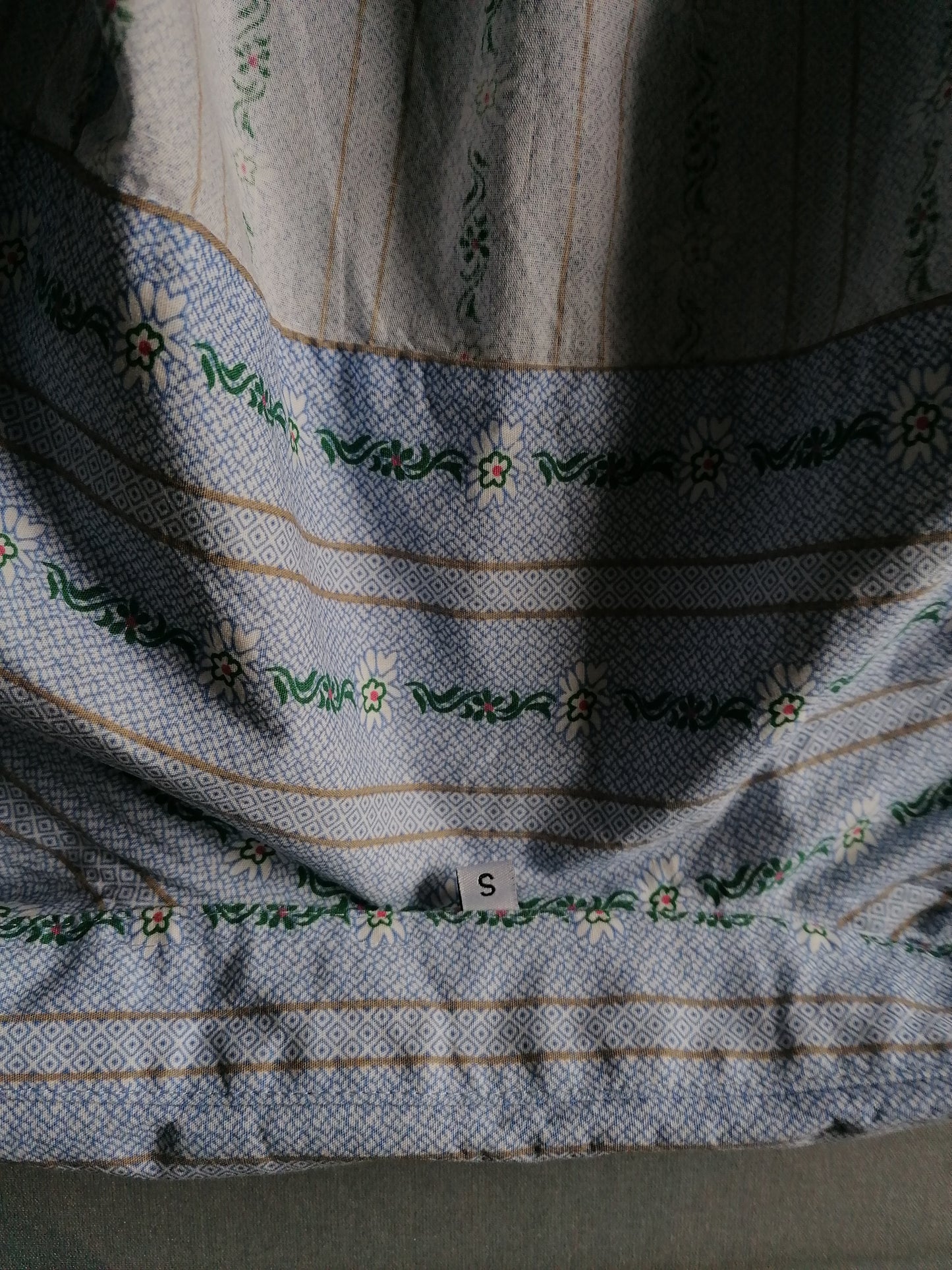 Vintage Eichhof Shirt. Impresión de patrón floral verde blanco azul. Tamaño S.