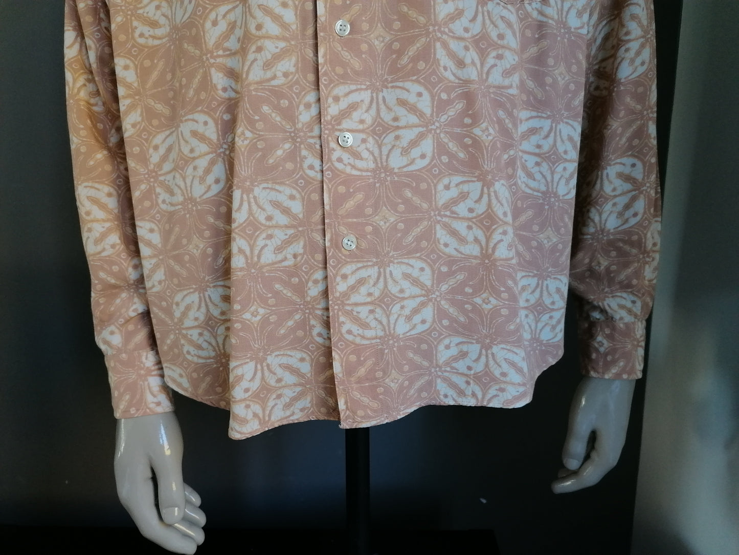 Camisa de Hortus de la vendimia. Impresión rosa. Tamaño XXL / 2XL. Viscosa