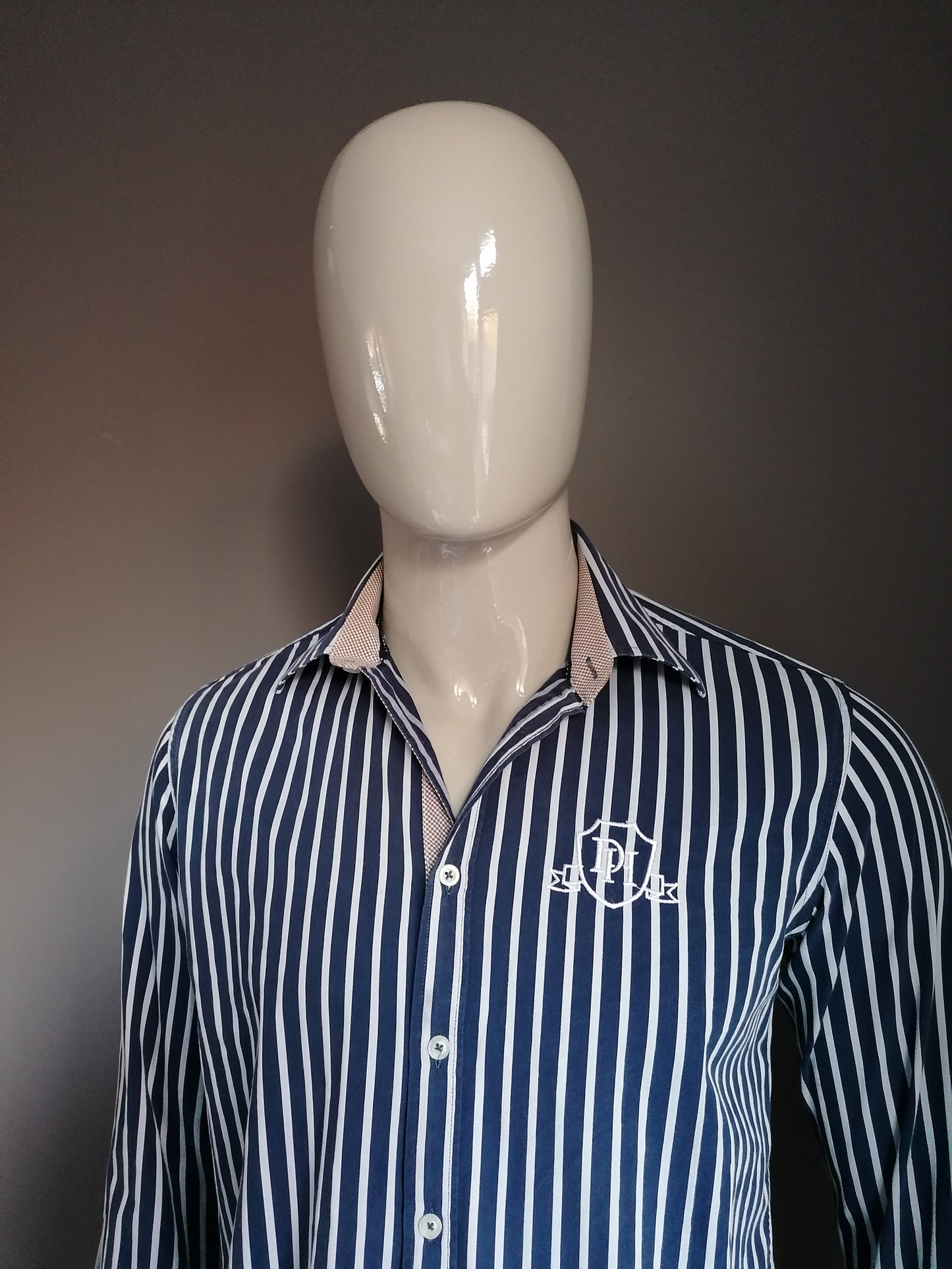 Holthaus shirt blue white striped. Size M.