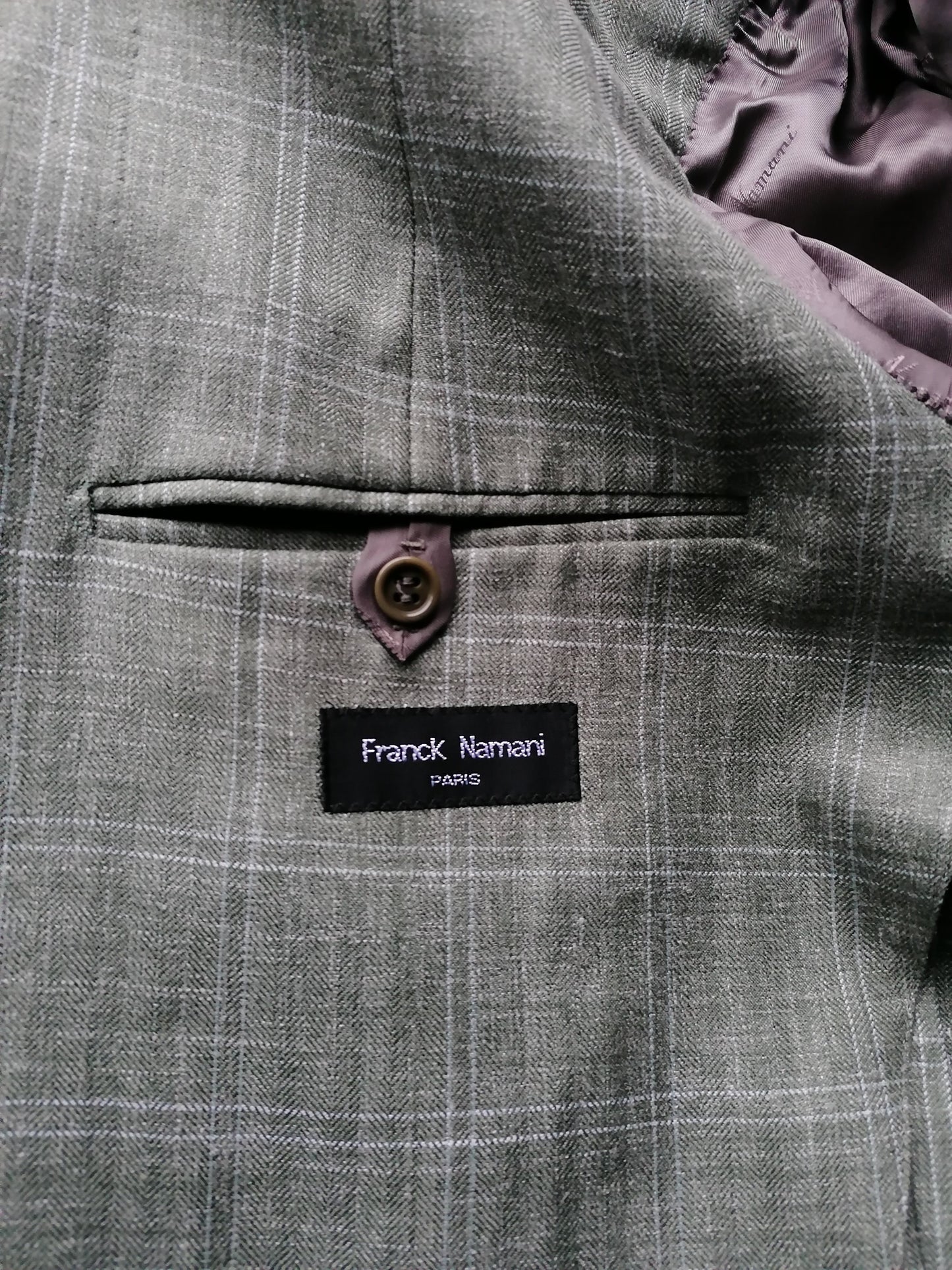 Giacca di lana e biancheria di Franck Namani. Bianco verde a quadretti. Dimensioni 56 / XL