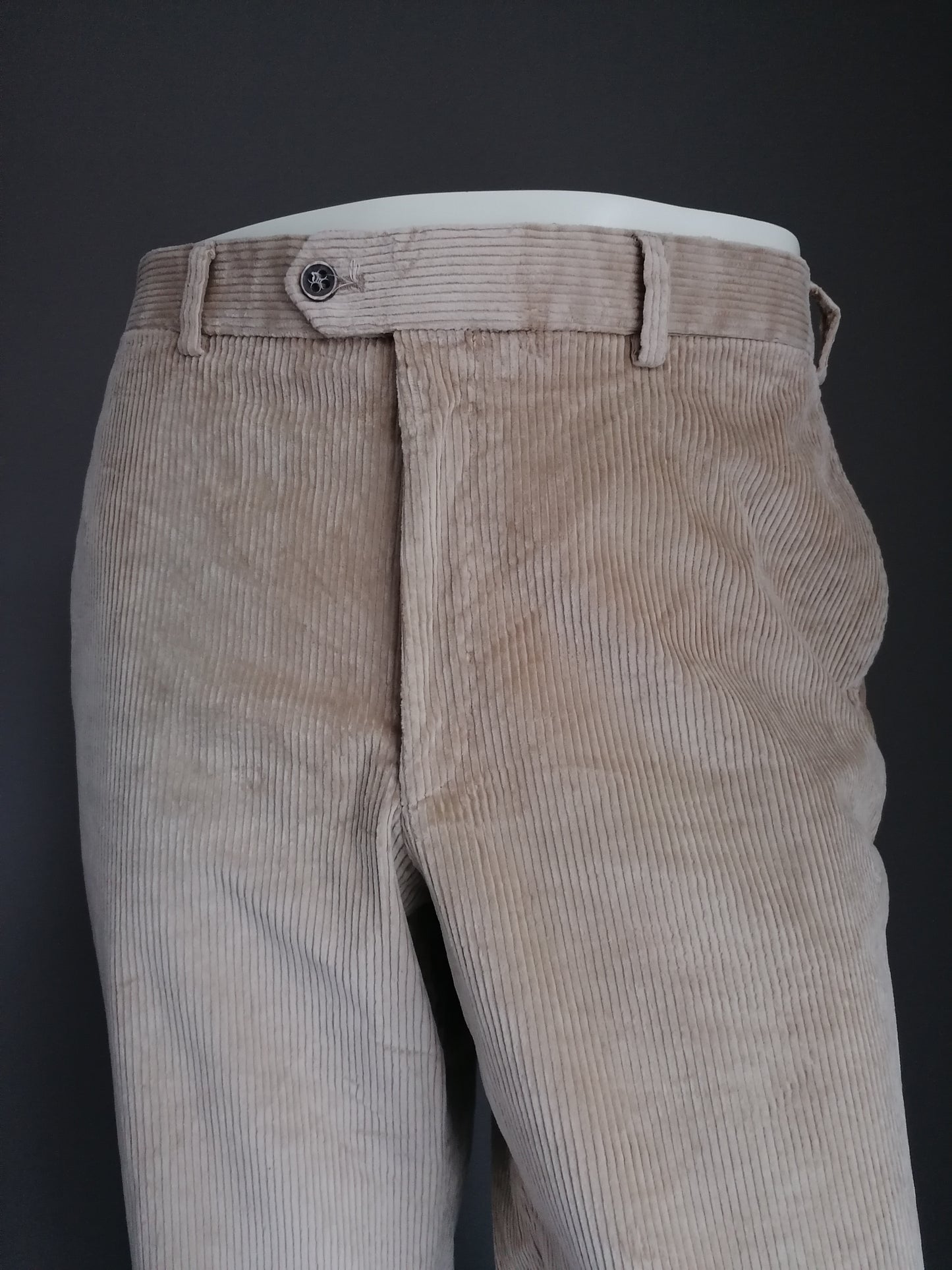 Hiltl rib pants / trousers. Light brown colored. Size 54 / L