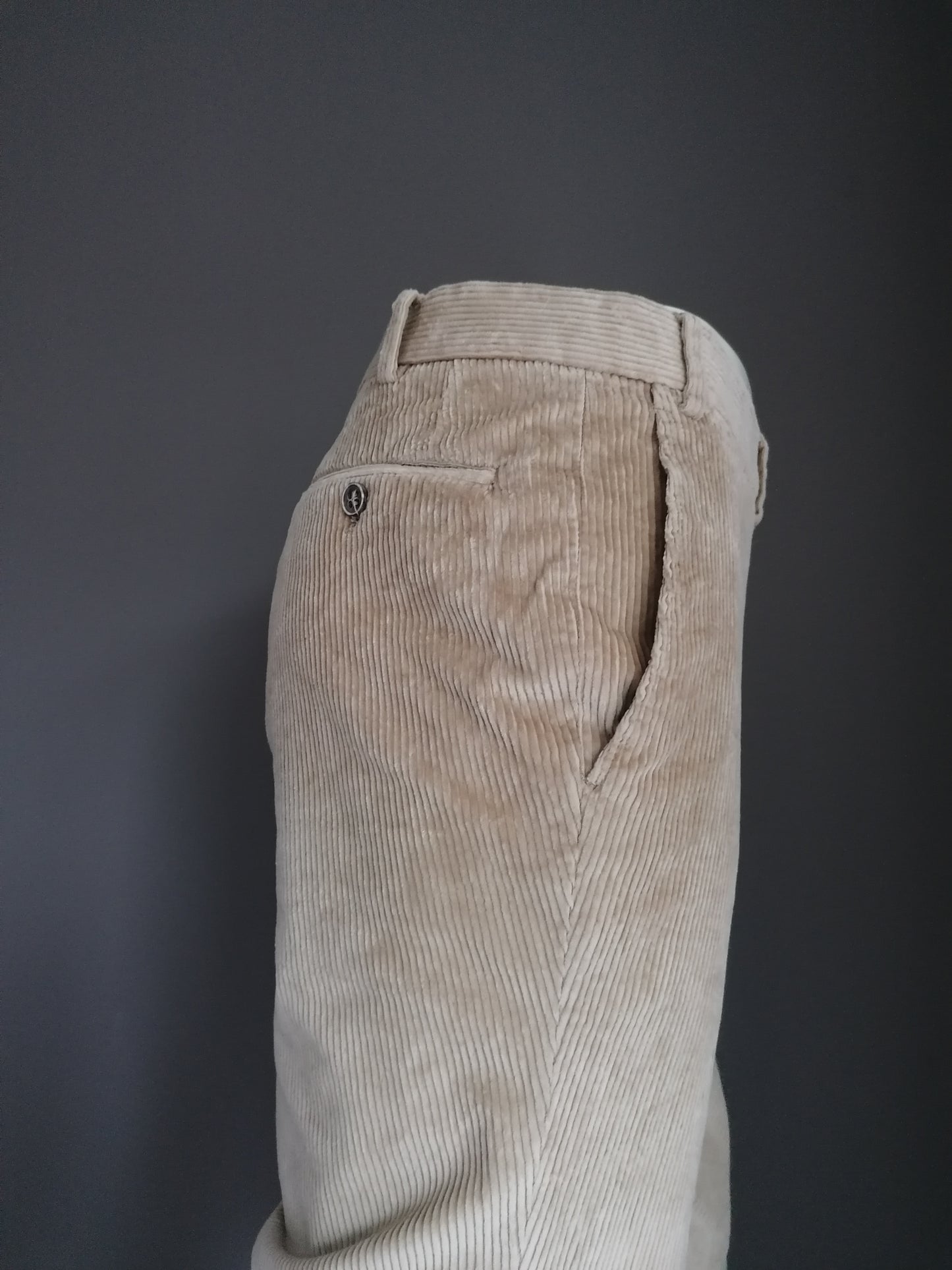 Hiltl rib pants / trousers. Light brown colored. Size 54 / L