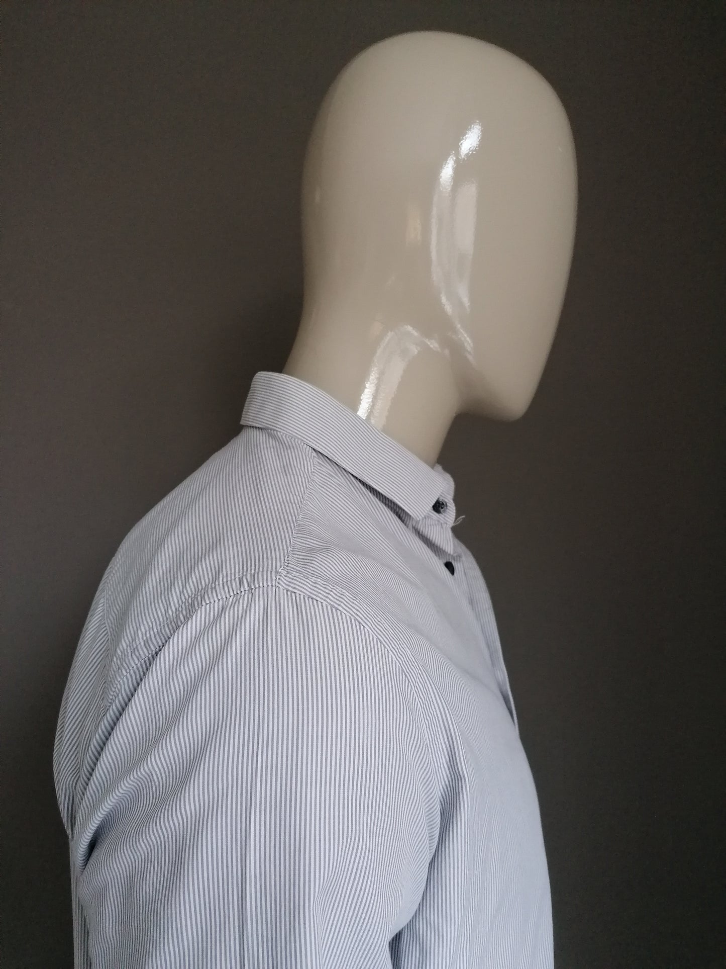 Devred Shirt. Gray white striped. Size L. Limited Edition