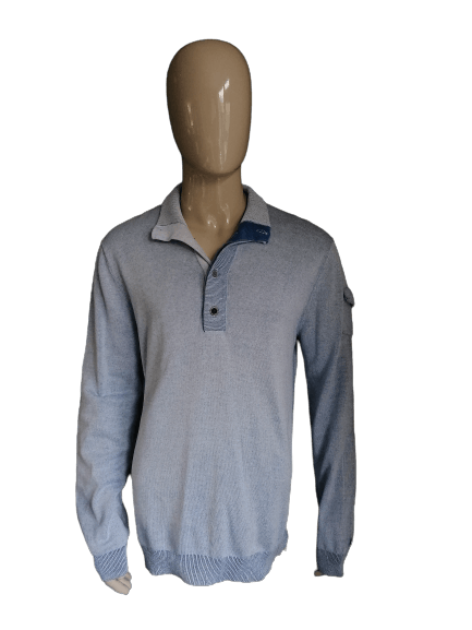Pull en fonte avec boutons. Bleu mélangé. Taille XL. - EcoGents
