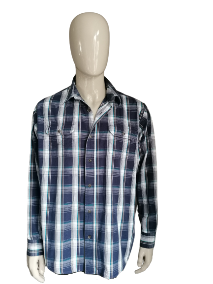Wrangler shirt. Blue white checkered motif. Size XL.