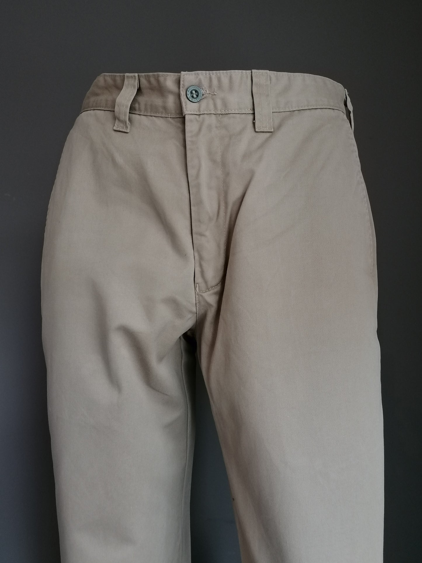 Dockers Khaki broek. Beige gekleurd. Maat W32 - L36
