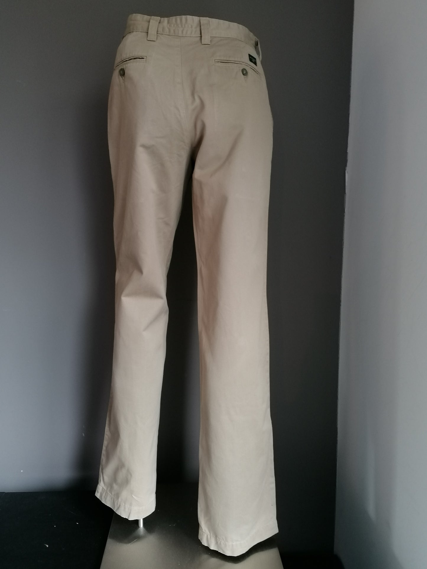Dockers Khaki broek. Beige gekleurd. Maat W32 - L36