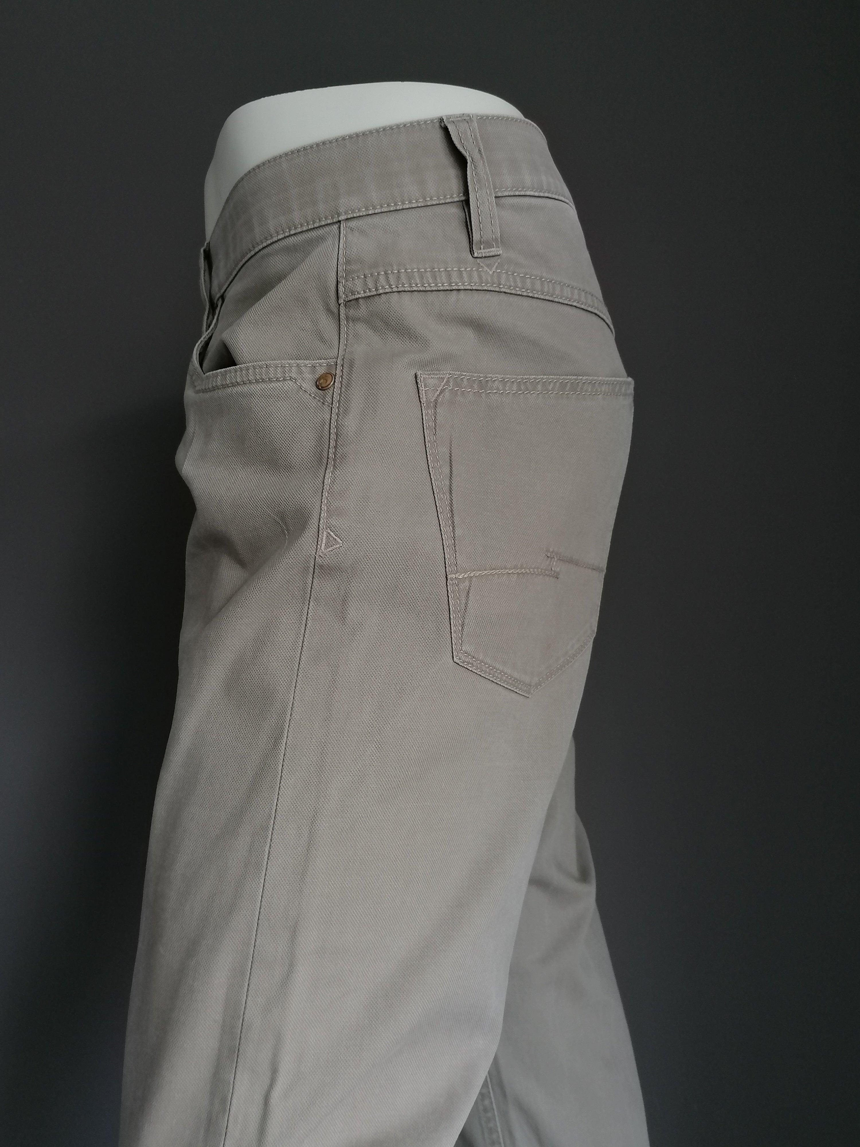 Hiltl pants store