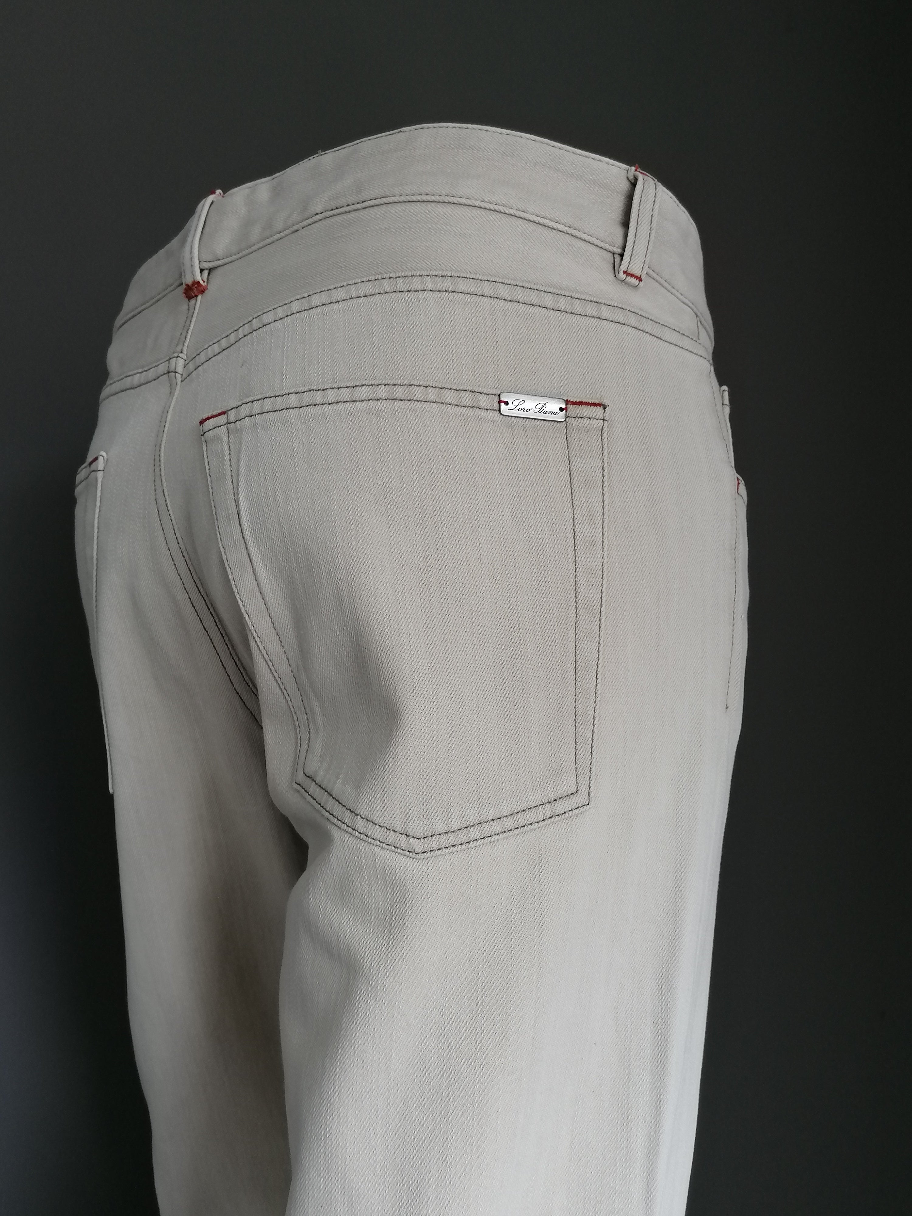 Loro Piana Pants. Beige color . Taille W33 L32. EcoGents