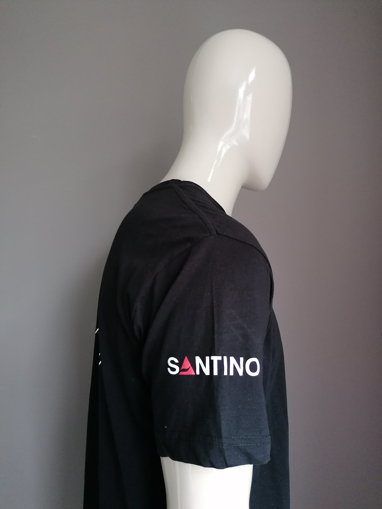 Santino-Hemd. Farbig schwarz. Größe XL.