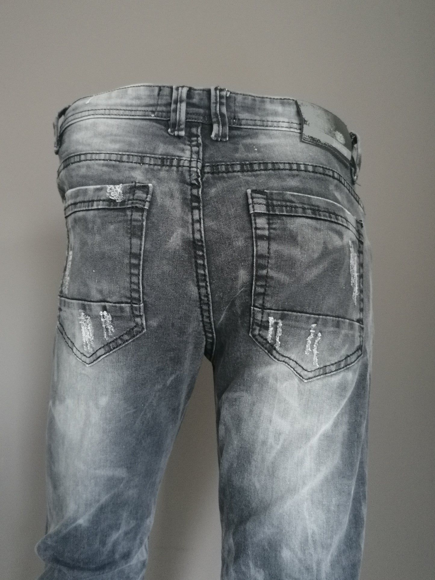 Chiare i jeans. Nero colorato. Taglia W34 - L32. stirata