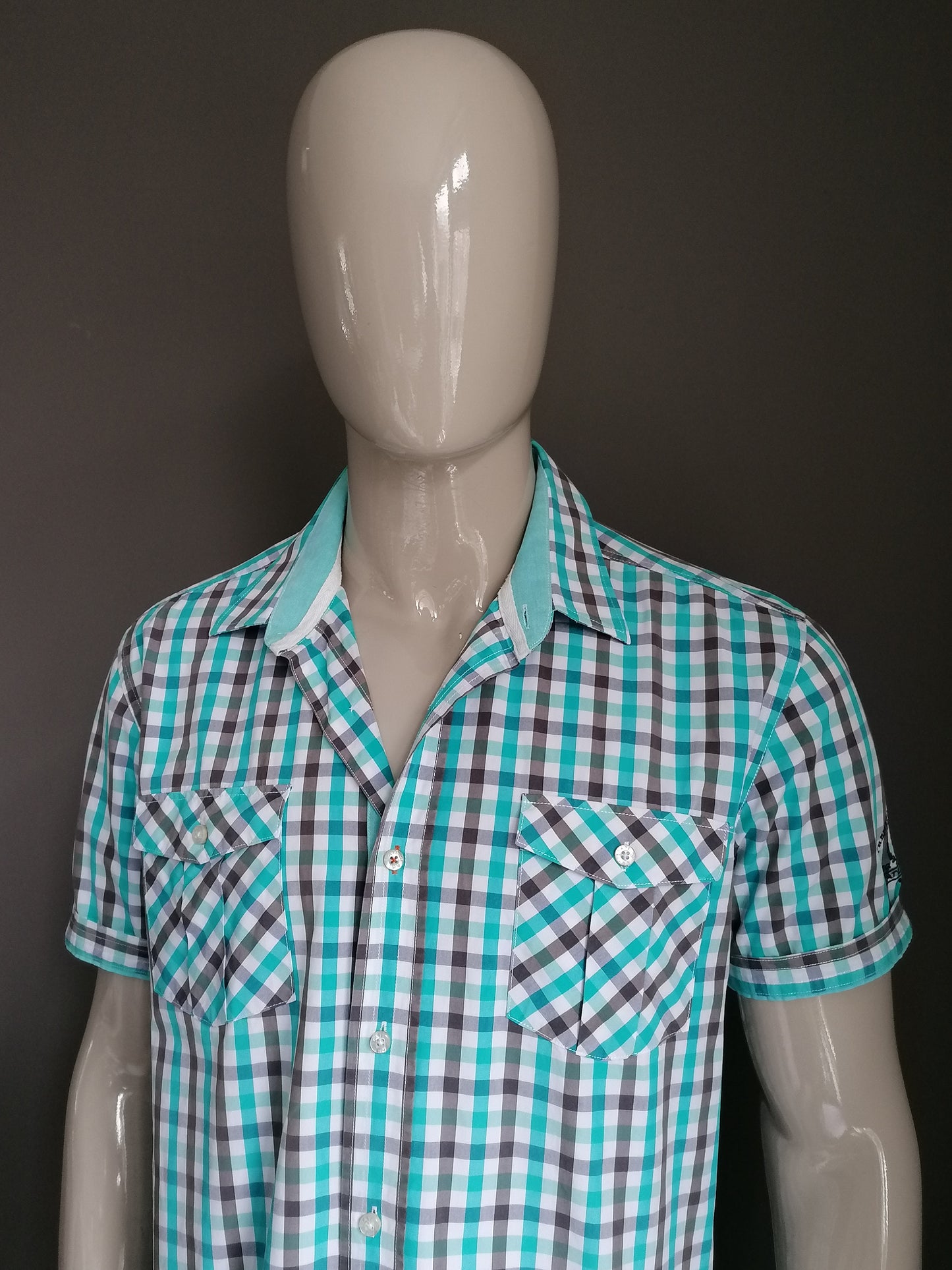 State of art shirt short sleeves. Blue brown checkered. Size XL. Regular fit.