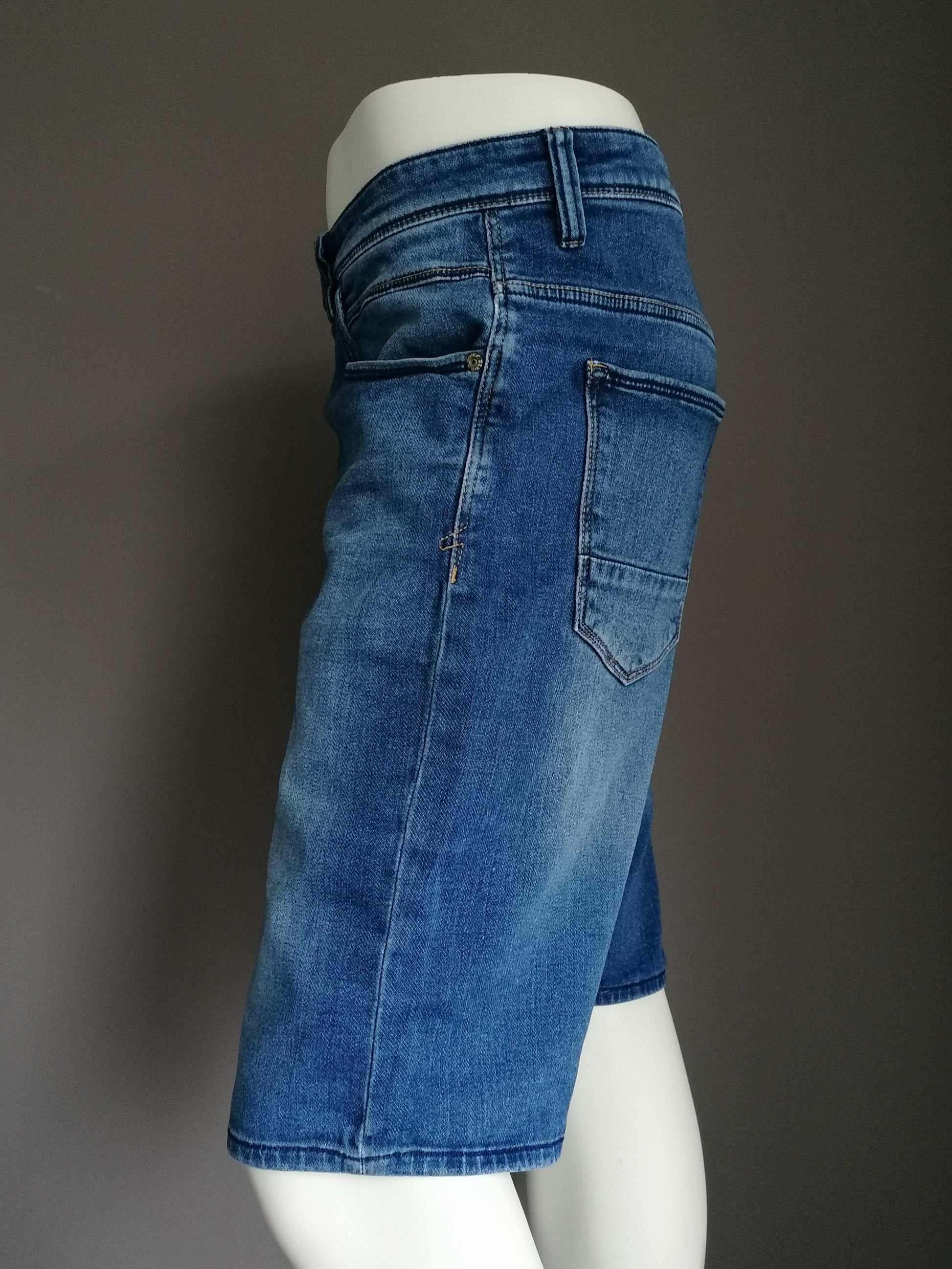 Chief shorts van spijkerstof / korte broek. Blauw gekleurd. Maat XL. stretch - EcoGents