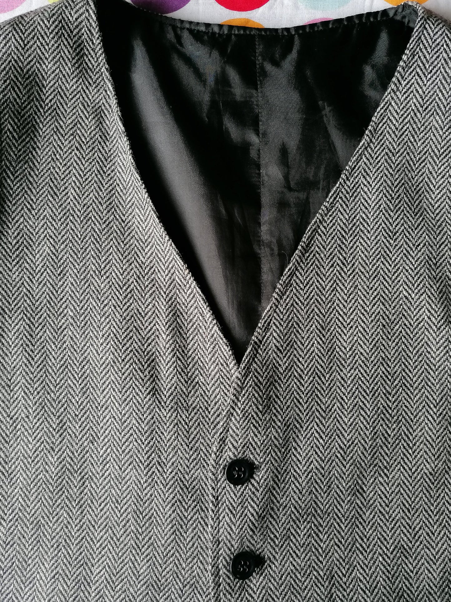 Vintage waistcoat. Black white herringbone motif. Size S.