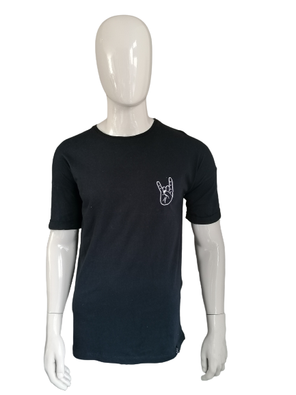 Camisa de Lons Kultivate. Negro con impresión. Tamaño S.