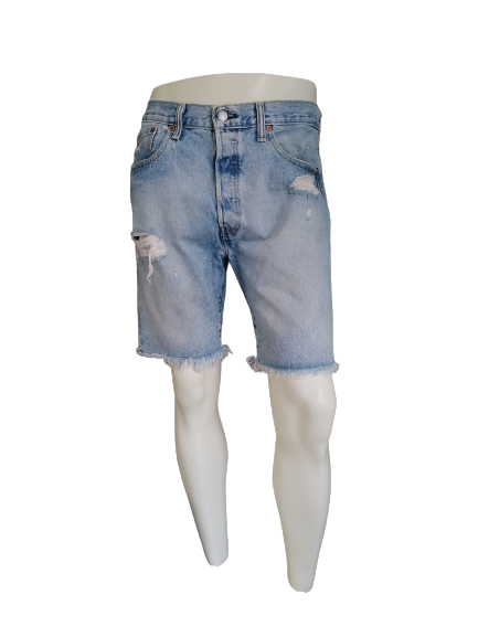 Levi's 501 jeans korte broek. Blauw gekleurd. Maat W33