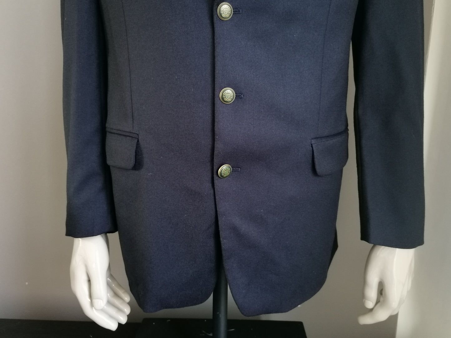 Vintage Londonair woolen jacket. Dark blue colored. Size 50 / M.