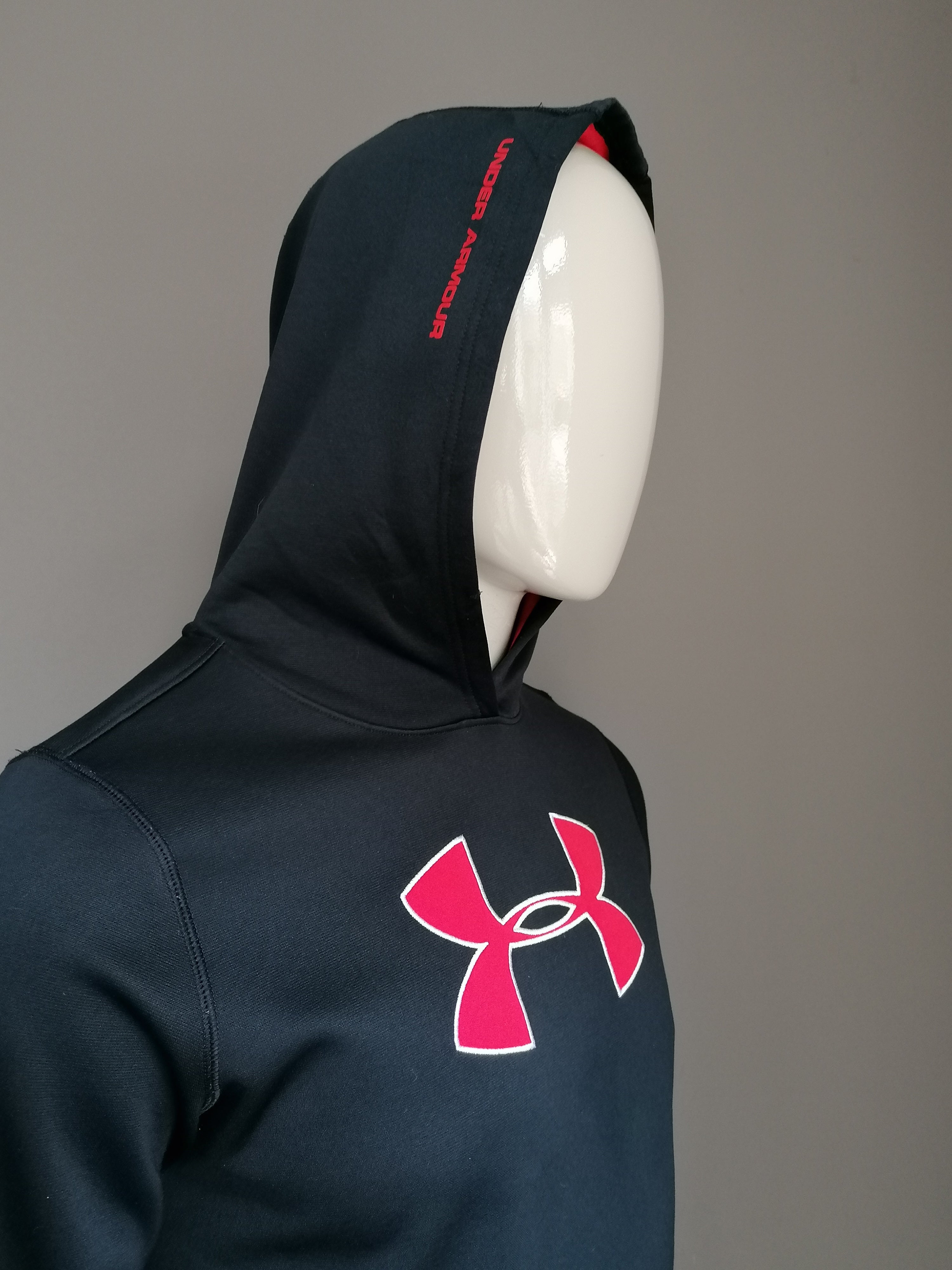 Under armor red outlet hoodie