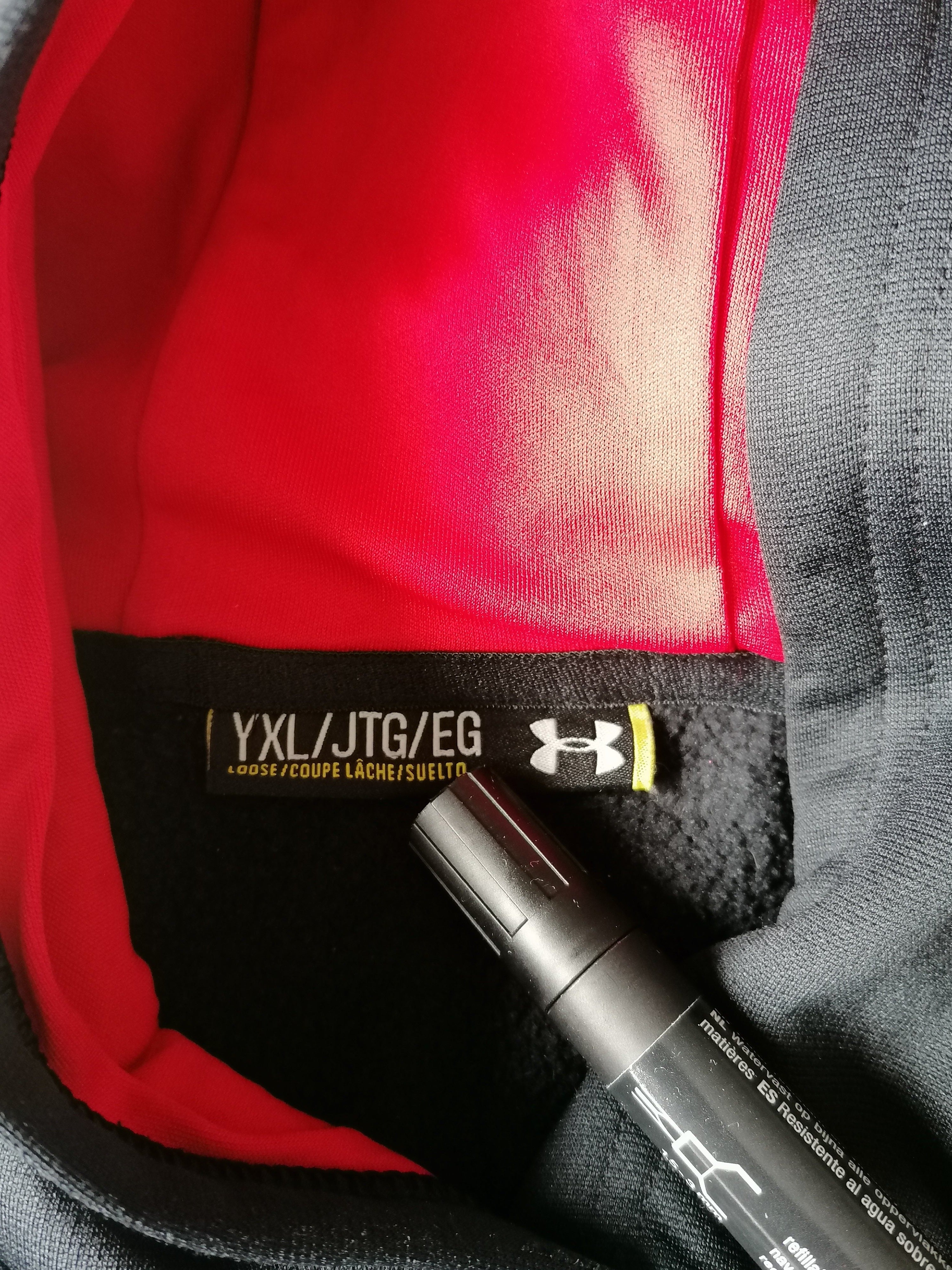 Under armor loose store coupe lache suelto