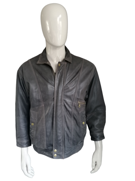 Vintage Sija 80's leather jacket / jack. Dark brown colored. Size L. 3/4 sleeves!