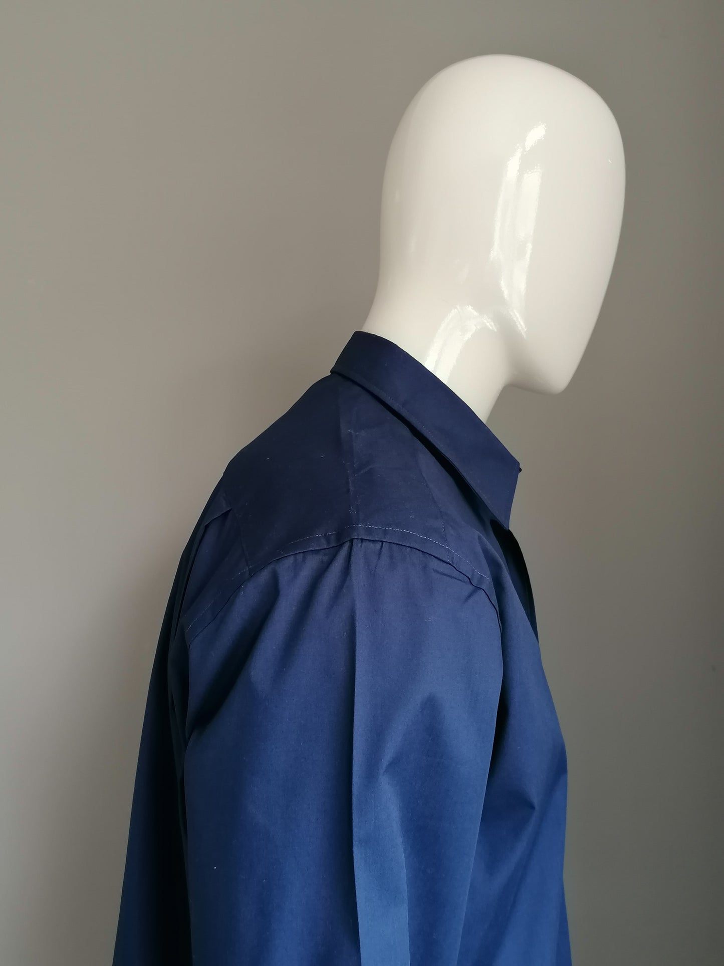 Pierre Cardin shirt. Dark blue colored. Size XXL / 2XL. New! Regular fit.