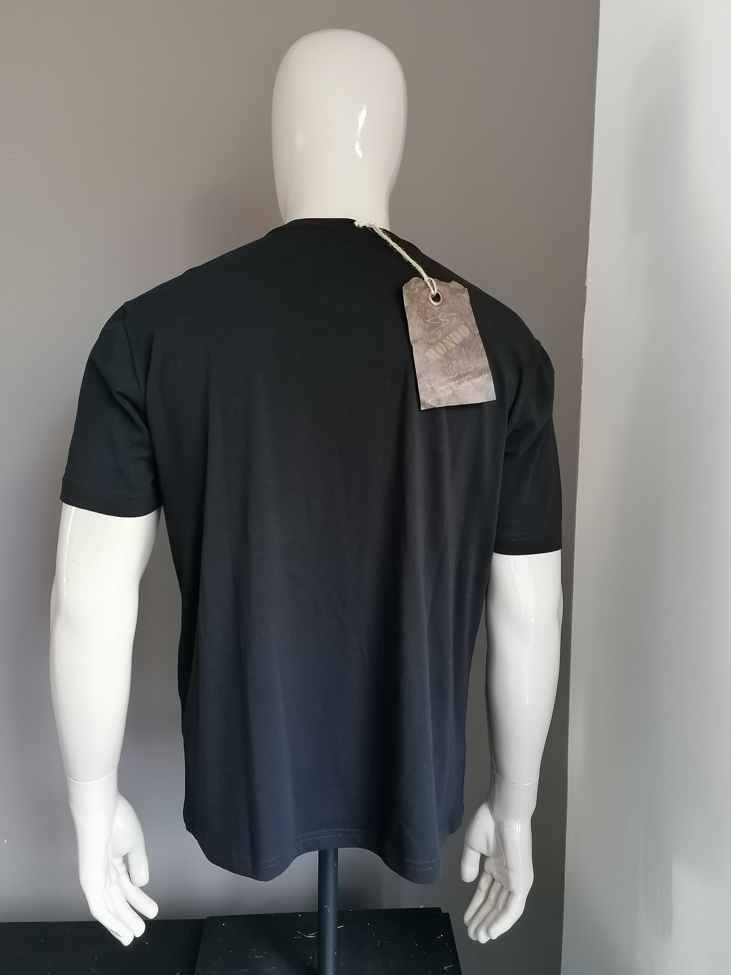 Mondo shirt. Black with prints and stones. Size XXL. New!!