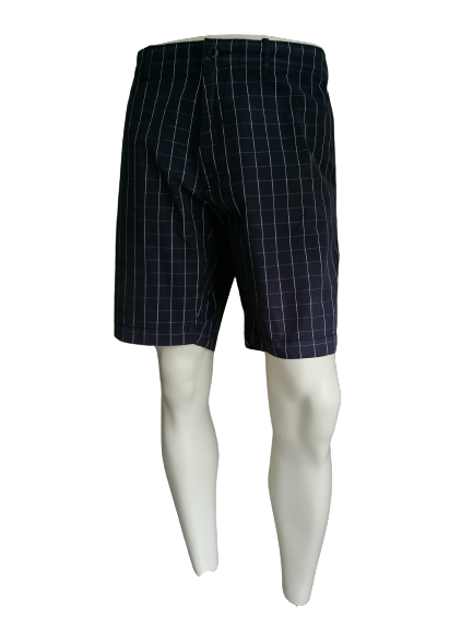 Lacoste shorts. Dark blue white blocked. Size 52/54. Classic Fit. adjustable waist