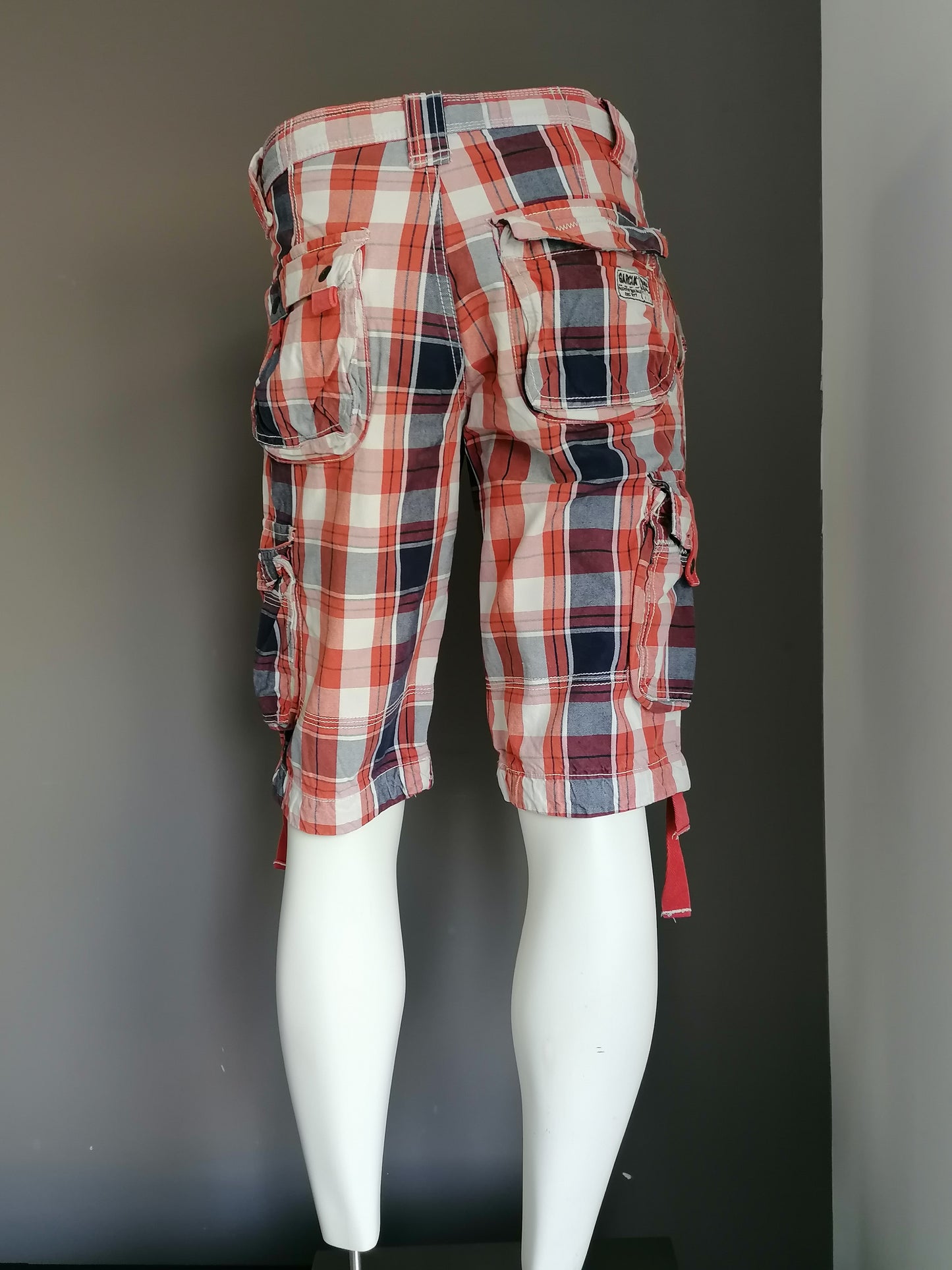 Pantalones cortos de García con bolsas. Red Beige Blue revisado. Tamaño W32.