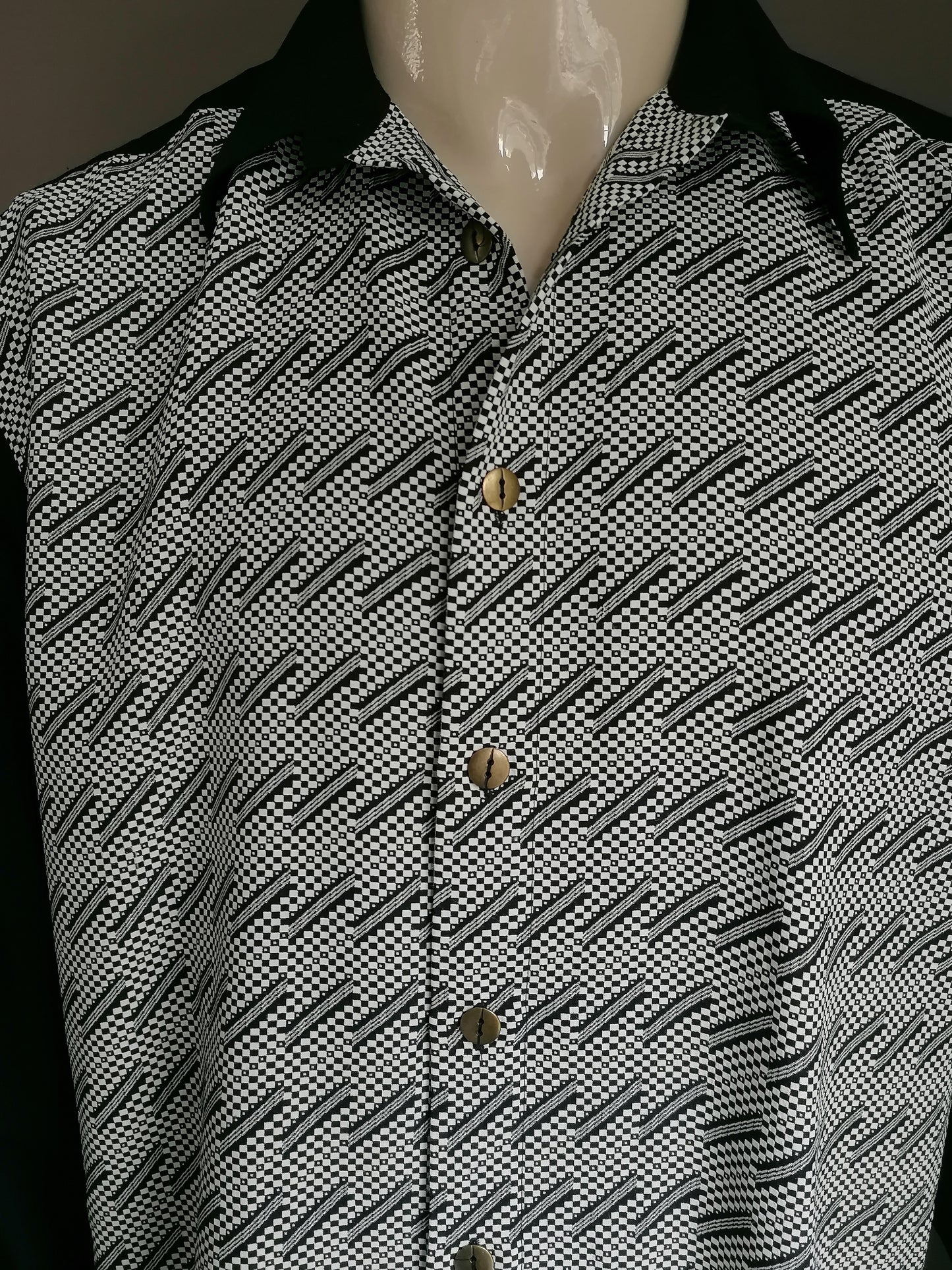 Vintage Remarkable overhemd. Zwart Beige print. Aparte knopen. Maat oversized L >> XXL