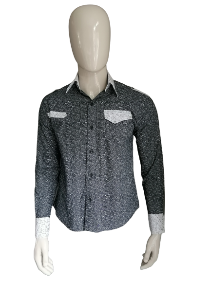 Vintage -Hemdung Hemd. Schwarz -Weiß -Druck mit separaten Anwendungen. Größe M.