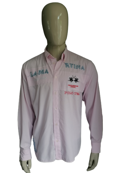 La Martina overhemd. Roze gekleurd met applicaties. Maat XL.
