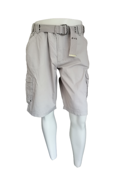 TM por pantalones cortos JBC con bolsas + cinturón. Color beige. Tamaño W38